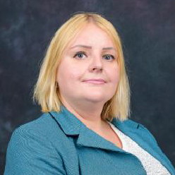 Dr. Yulia Kumar